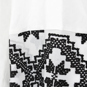 949024_WHT-02 Άσπρη Φαρδιά Μπλούζα Με Κεντητά Σχέδια PIROUETTE